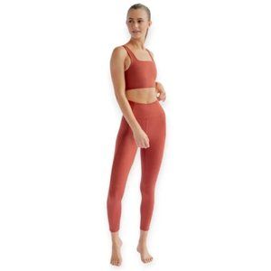 Girlfriend Collective Compressive High-Rise Leggings 28" in Sedona Rust Size M